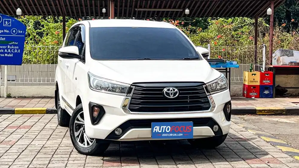 Toyota Kijang Innova Reborn 2.0 G AT Facelift bensin putih metalik