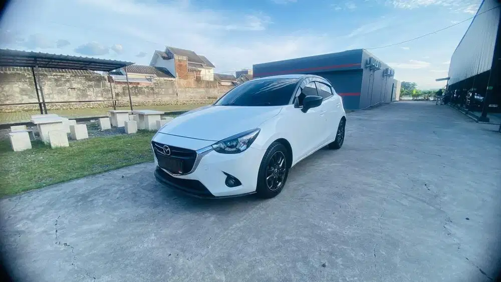 Mazda 2 skyaktif type R 2014 istimewa