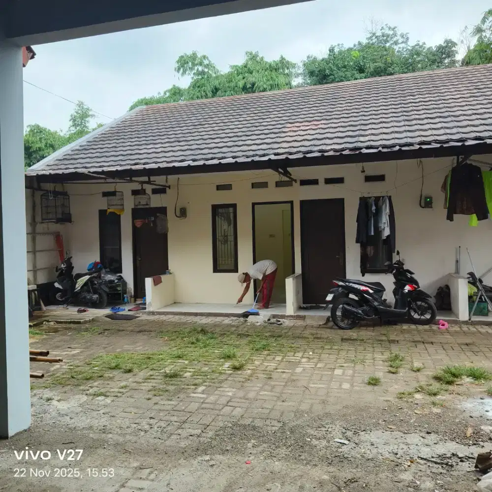 Dikontrakan Rumah Petakan 5 Pintu Aman Dan Strategis