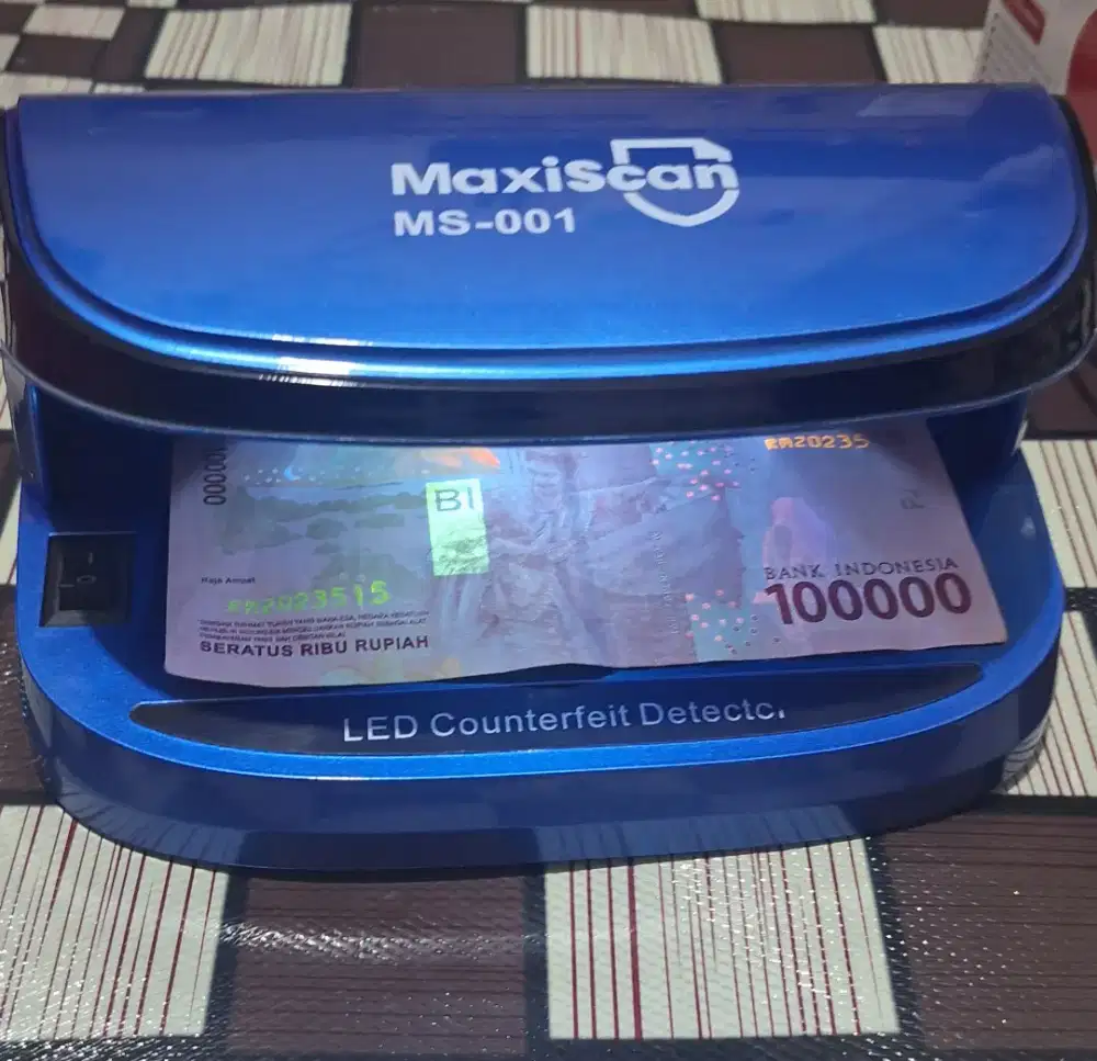 Maxiscan detector uang palsu