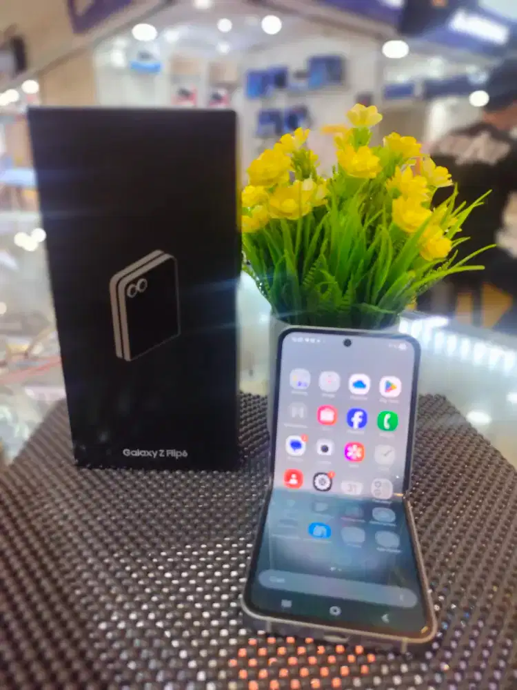 Samsung z flip 6 12/256