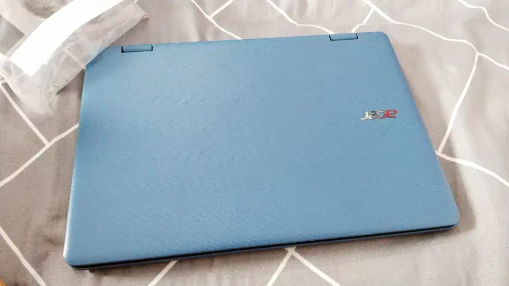 Jual Notedbook ACER R11