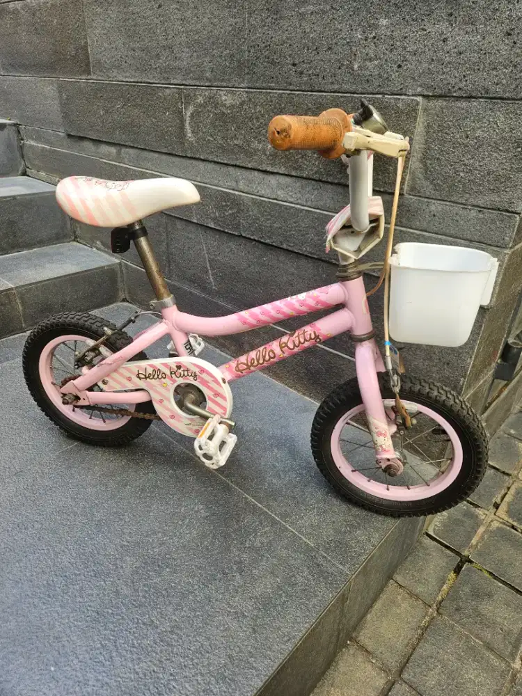 Dijual sepeda Polygob anak hello kitty