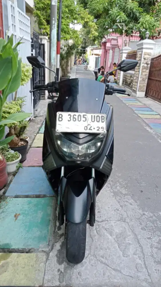 nmax 2019 pemakaian mesin bagus body mulus cvt ok