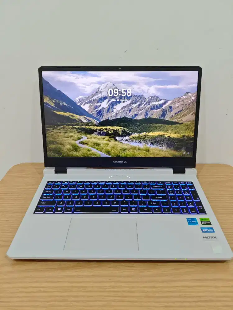 Laptop Gaming Colorful Evol P15 RTX 4050 Like New Super Mulus