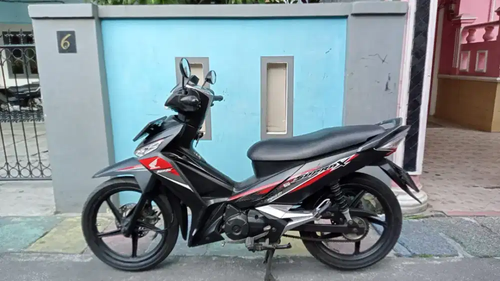 supra x 125 cw double disk fi 2019 pajak panjang mulus bagus orisinil