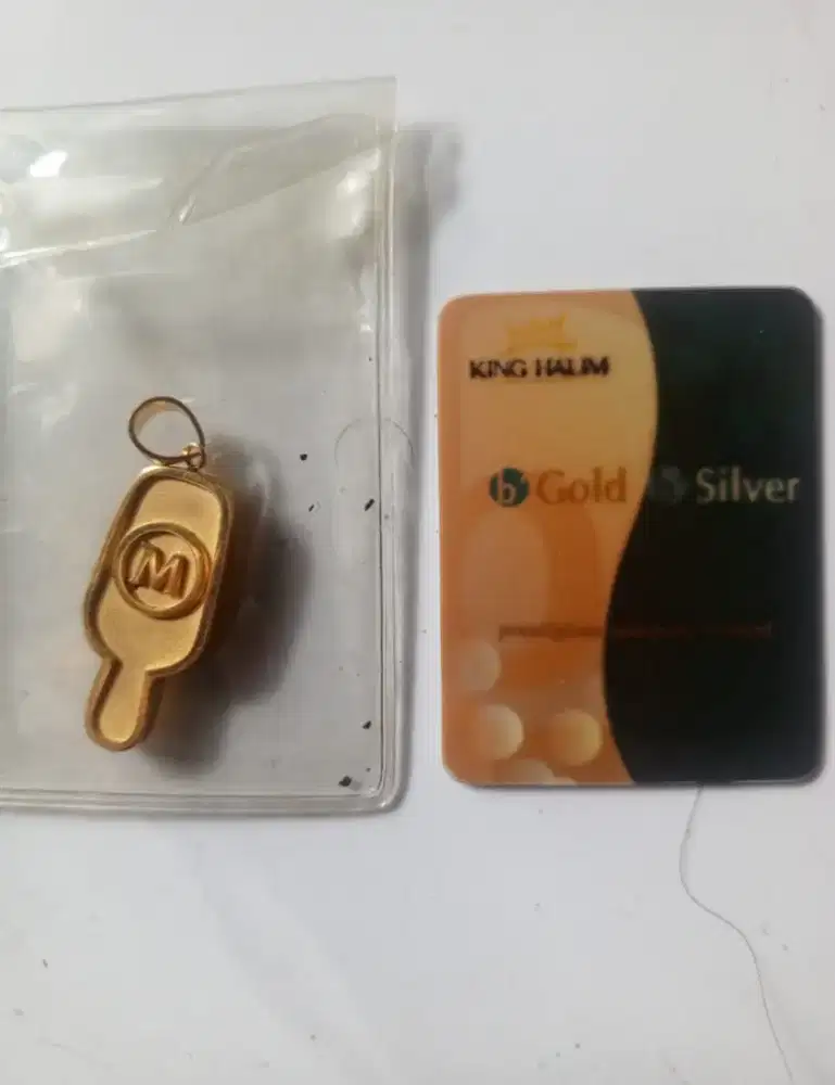 Emas gold magnum pendant king halim es walls