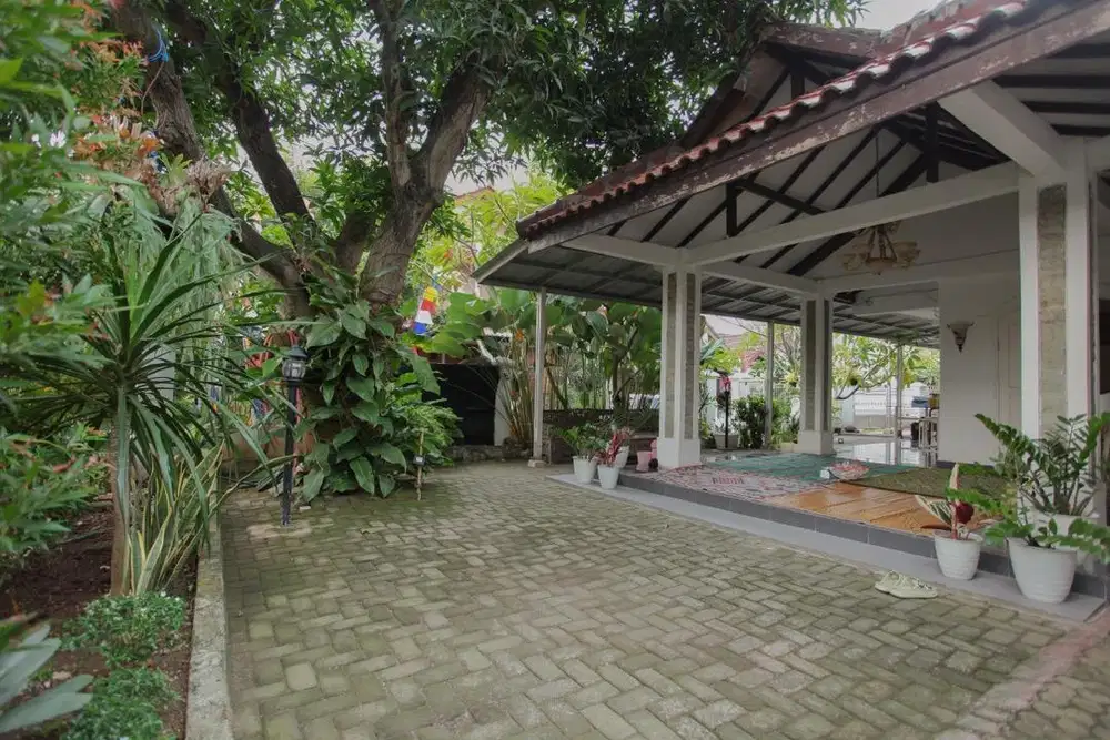 DIBUTUHKAN TUKANG KEBUN HARIAN