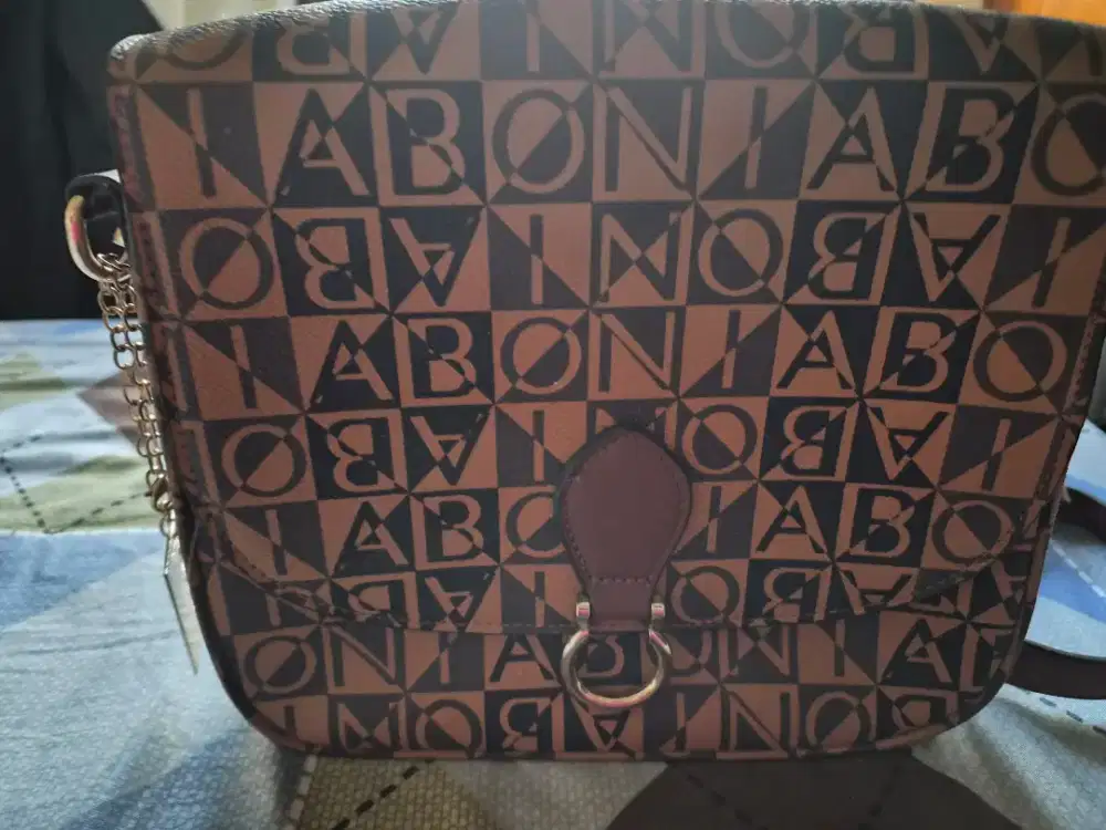 Dijual tas selempang ala Bonia