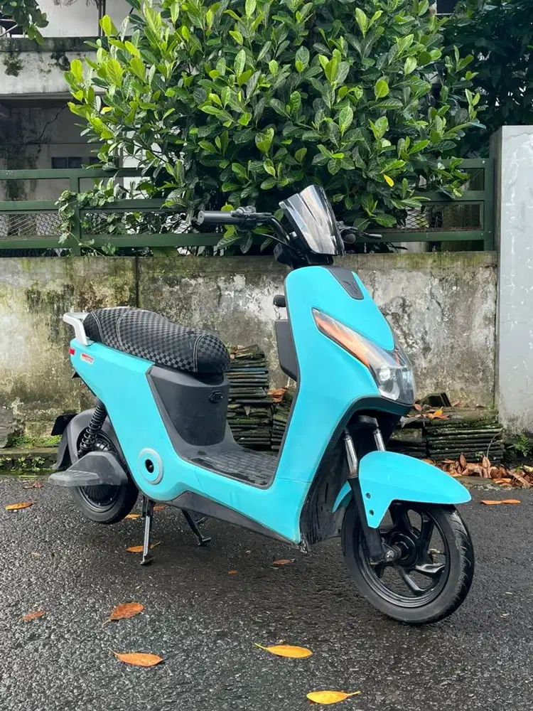 Sepeda Listrik / Selis Uwinfly D70 Keyless.