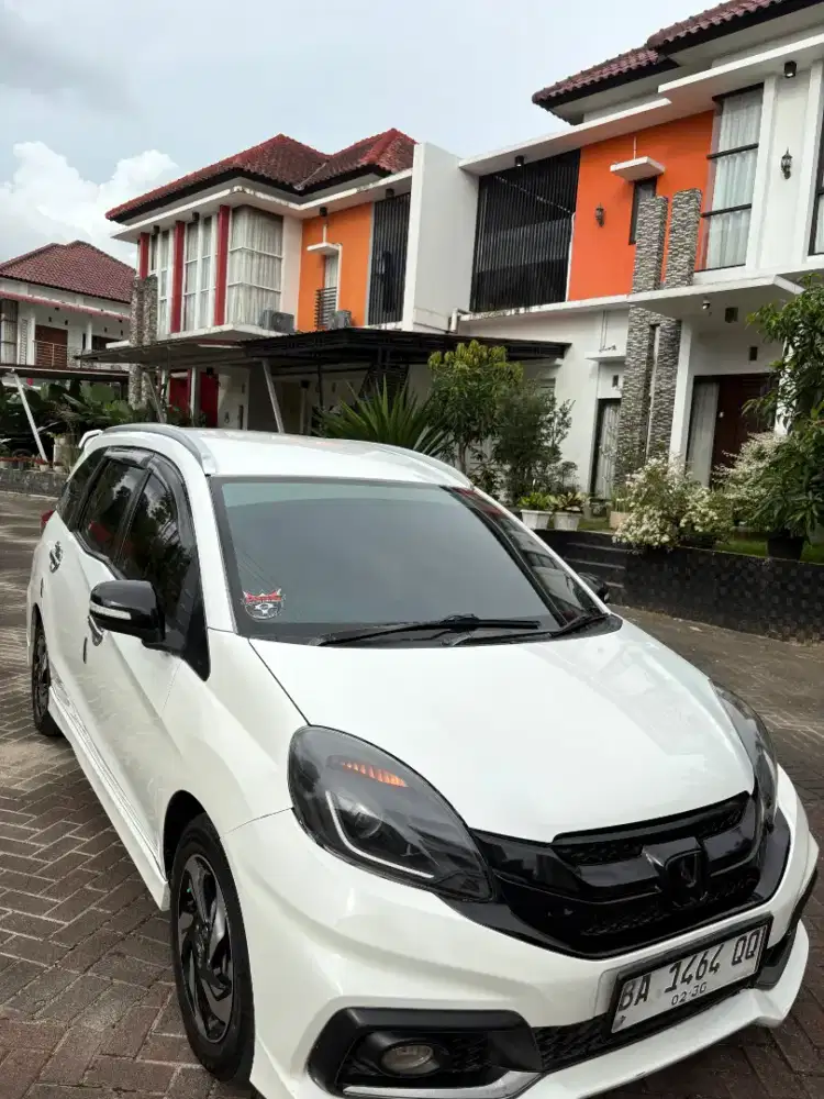 Honda Mobilio RS 2025