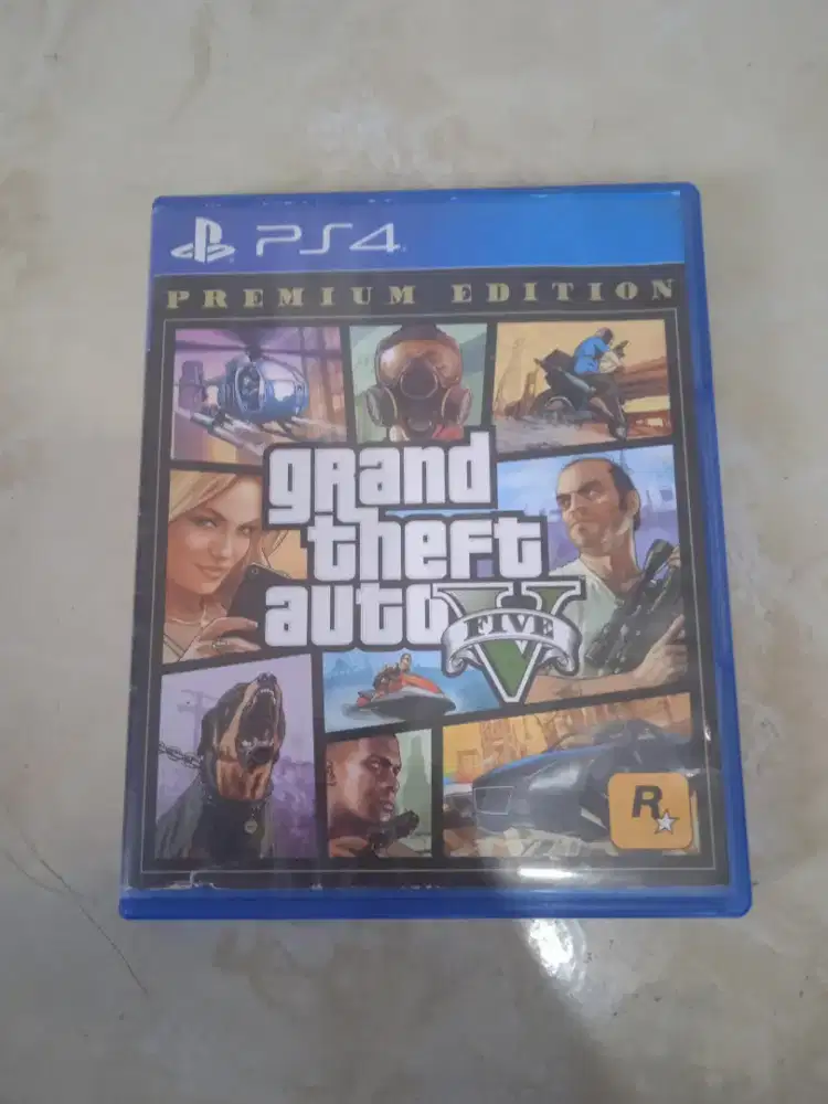 Kaset ori PS4 Gta V premium edition normal ada box poris cipondoh