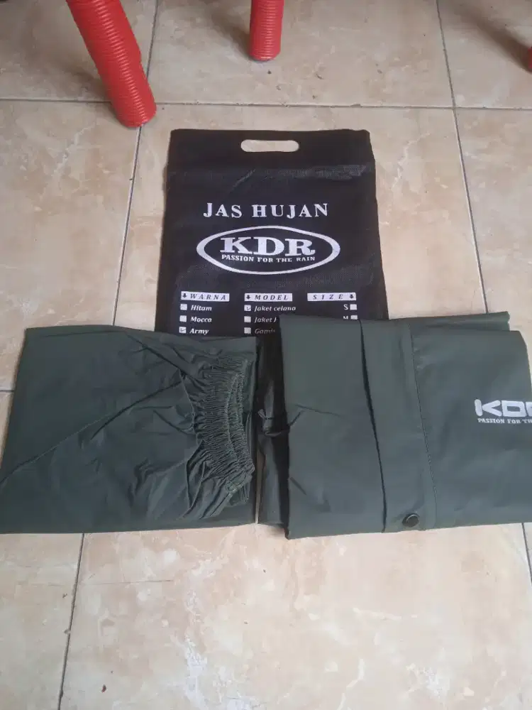 Jas hujan size XL bahan bagus tebal jahitan baru poris cipondoh