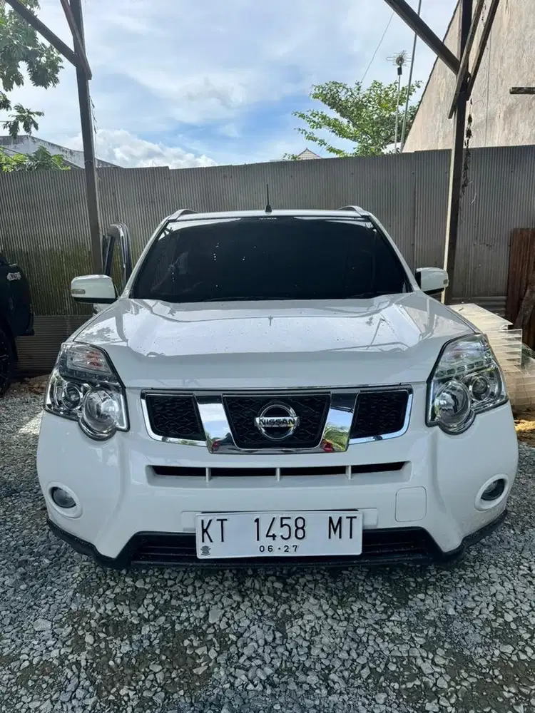 Nisan X-Trail Tahun 2012