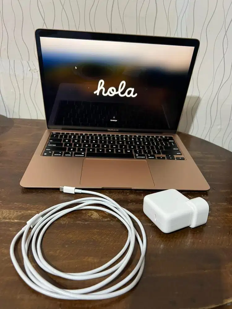 MacBook Air 13” M1 2020 – Rose Gold