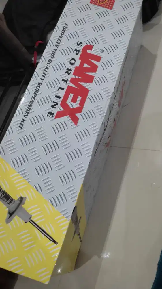 Shock breaker nissan march