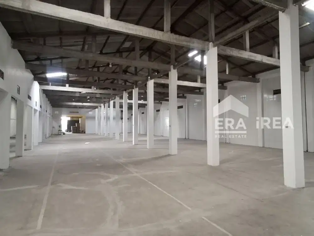 DISEWAKAN GUDANG DI JOGJA DEKAT PASAR NGOTO AKSES KONTAINER