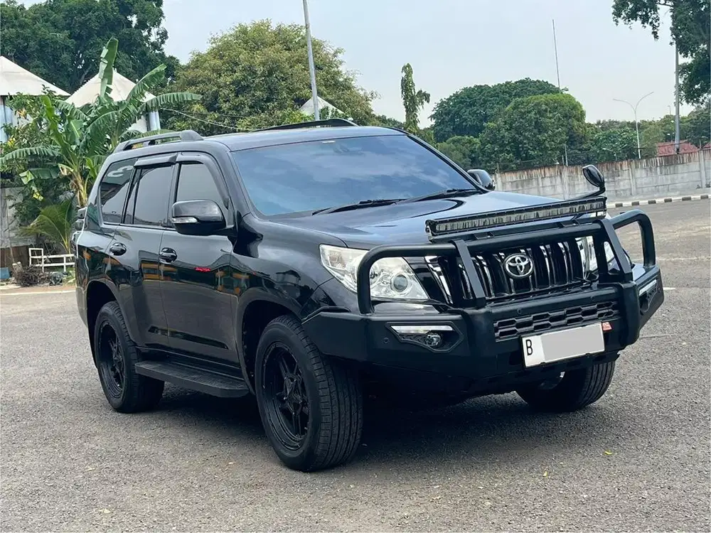 TERMURAH!! TOYOTA LC PRADO TXL LIMITED AT HITAM 2013