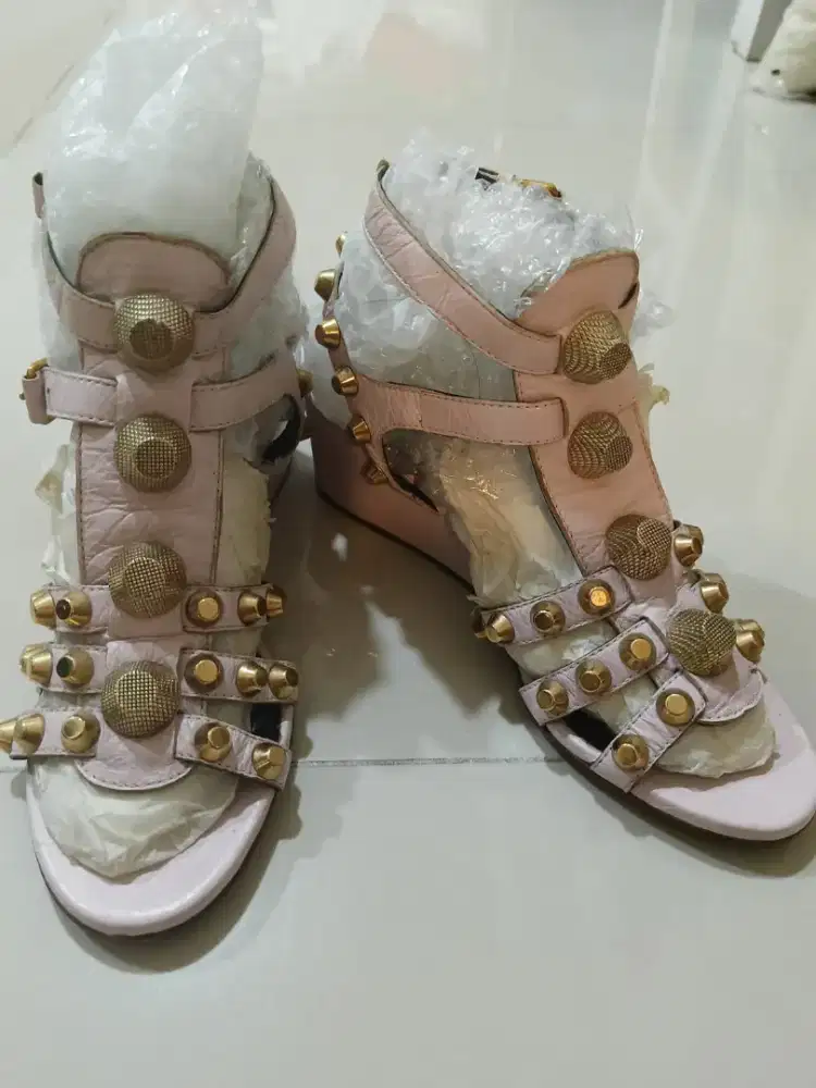 Sepatu wanita balenciaga size 37 preloved original 100%