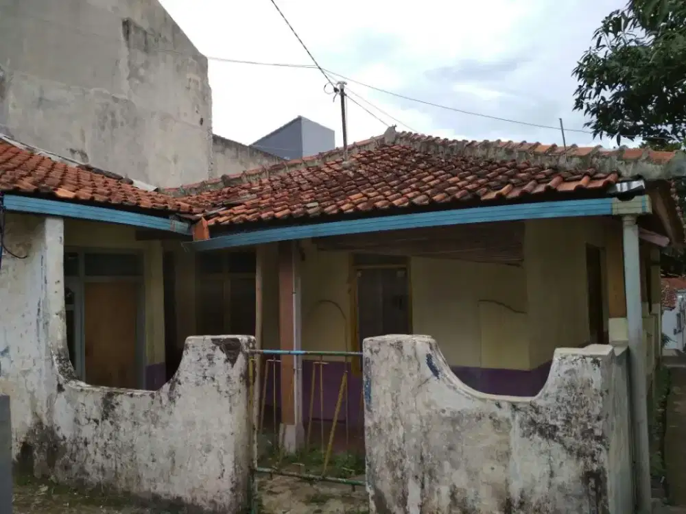 Jual rumah HOEK 5 menit dari Unpad Jatinangor
