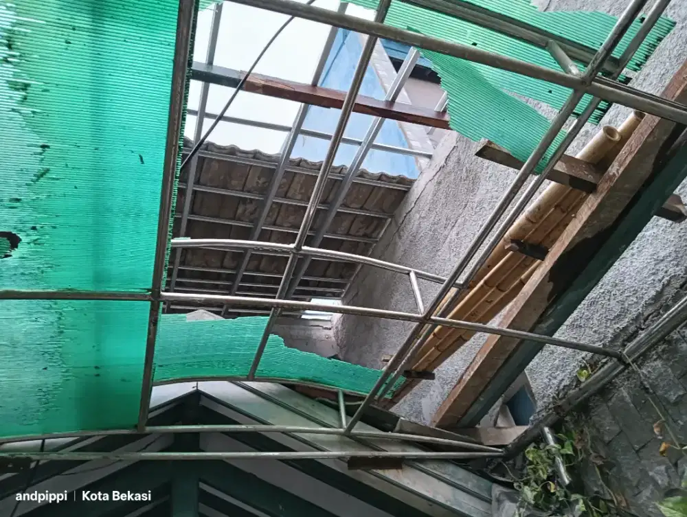 Kanopi lengkung garasi rumah