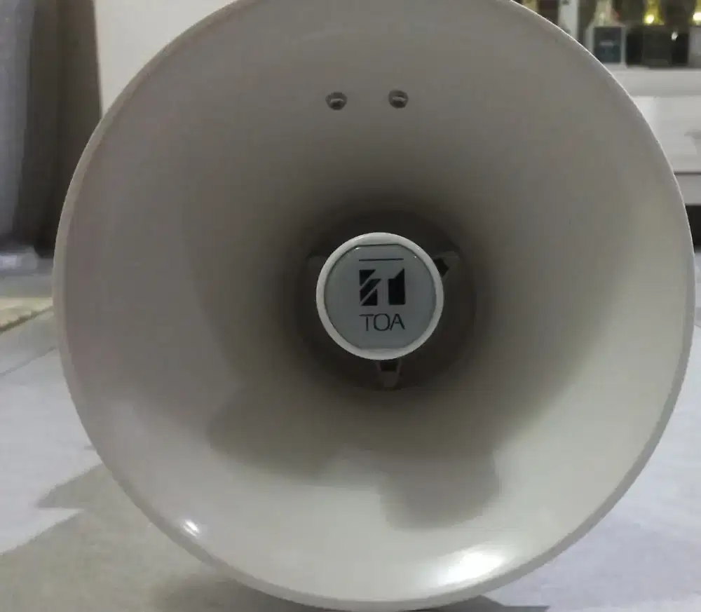 Megaphone / TOA ZR-2015S free batre