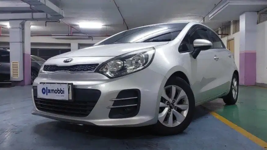 DP Rendah  6JT KIA Rio 1.4 Bensin-AT 2016 Abu-Abu