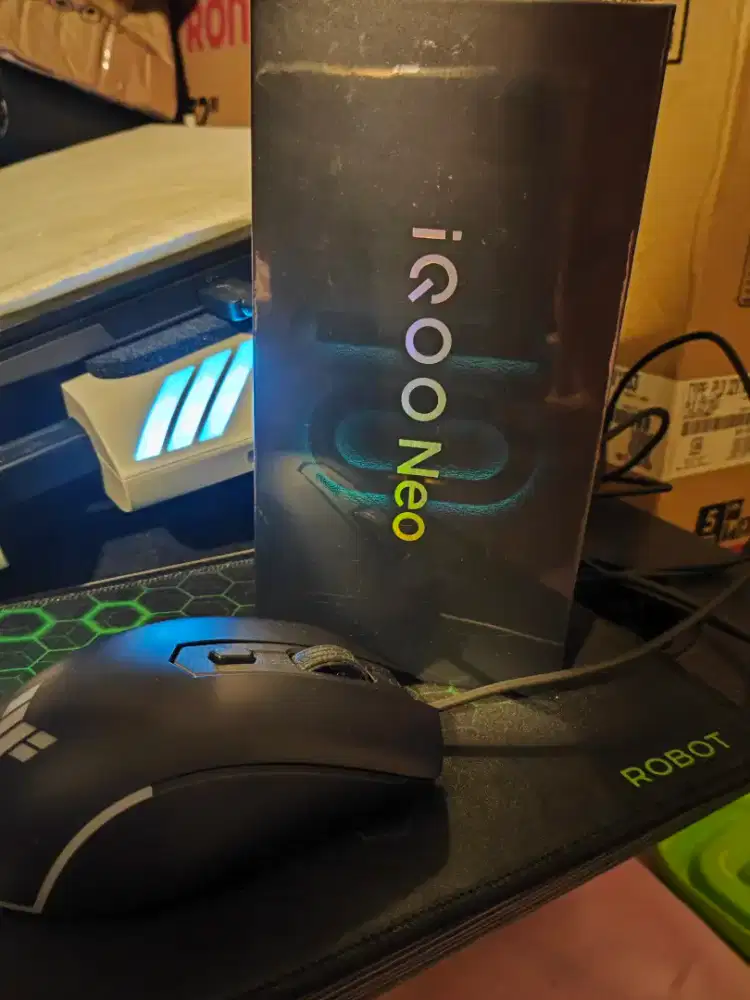 IQOO Neo 10, 8l256 GB