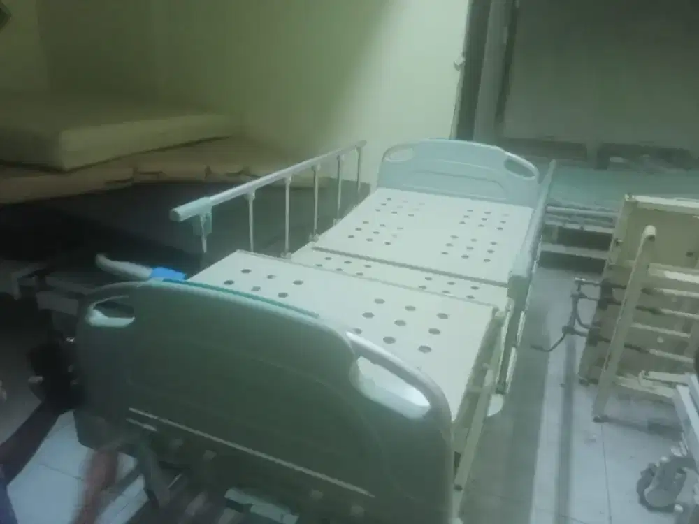 Ranjang acare 3 cranck