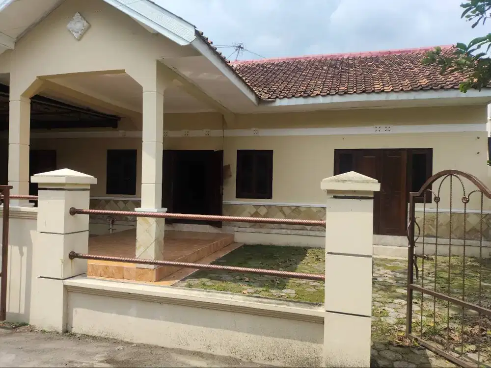 Rumah Di Kontrakkan / Di sewakan