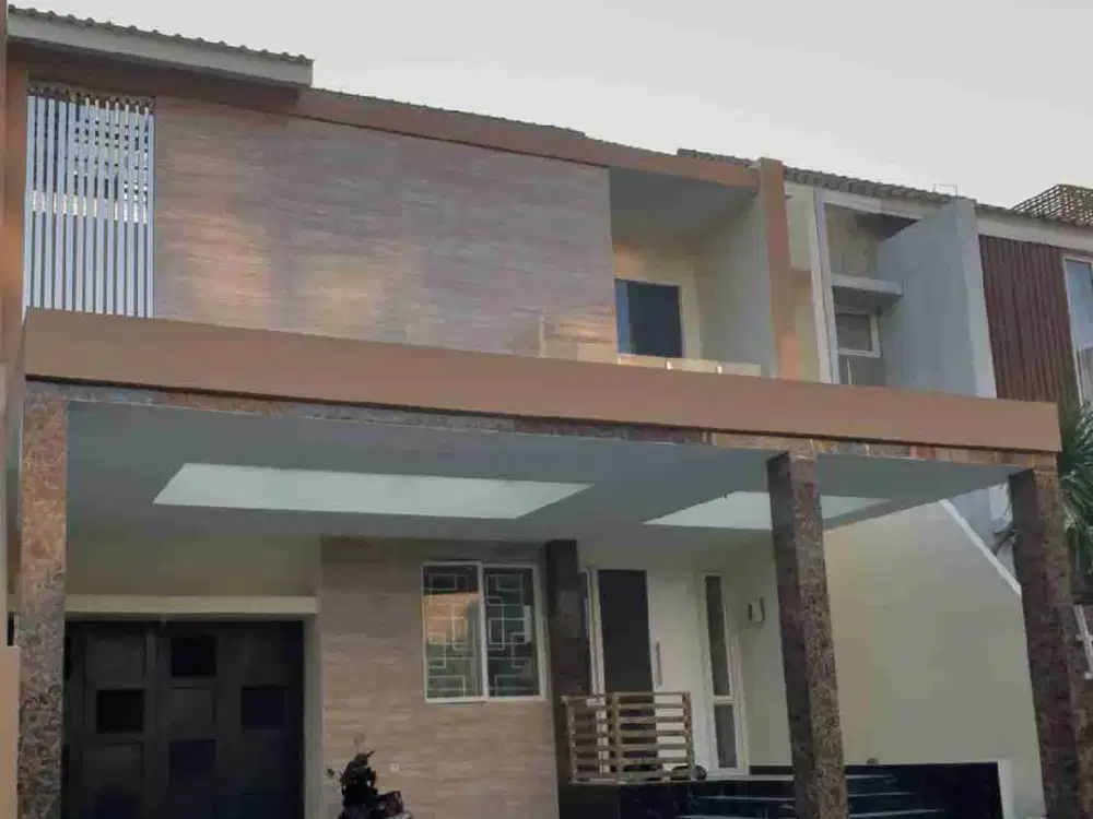 Dijual rumah bagus 10x22 shm hdp timur Jimbaran Daan mogot baru