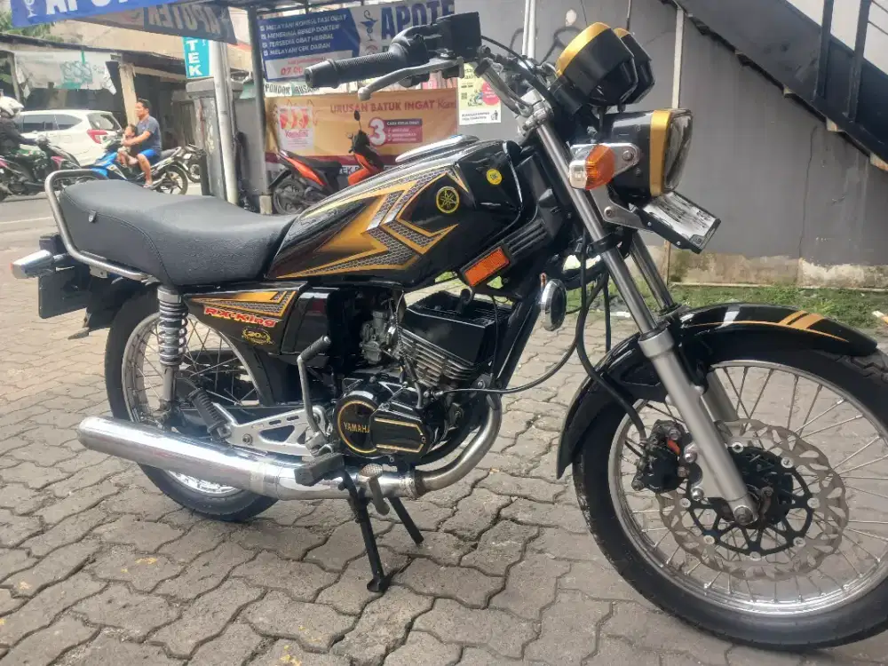 jual cepat atau tukar tambah yamaha RX king th 2000 surat lengkap