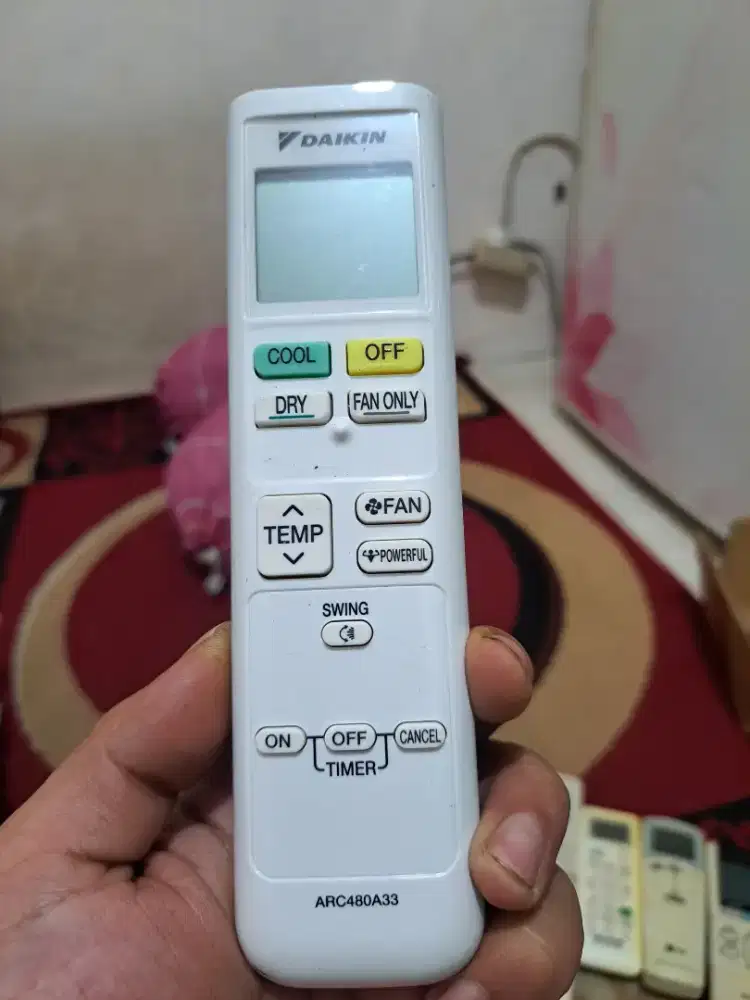 Berbagai AC Remot AC Daikin , LG , Sharp