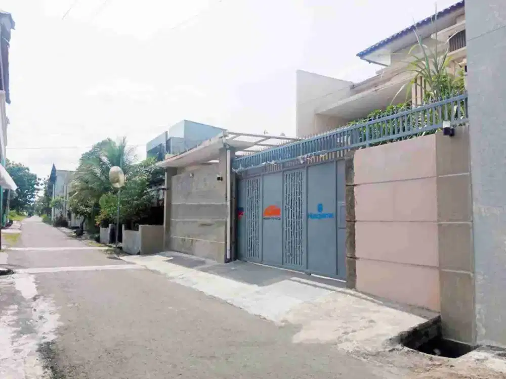 Rumah Mewah Luas di Kadipiro Solo Kota