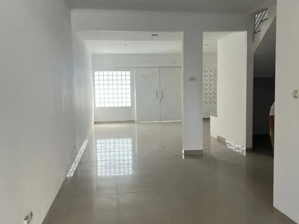 Rumah 2 lantai bagus sekali dekat Podomoro Park Bandung