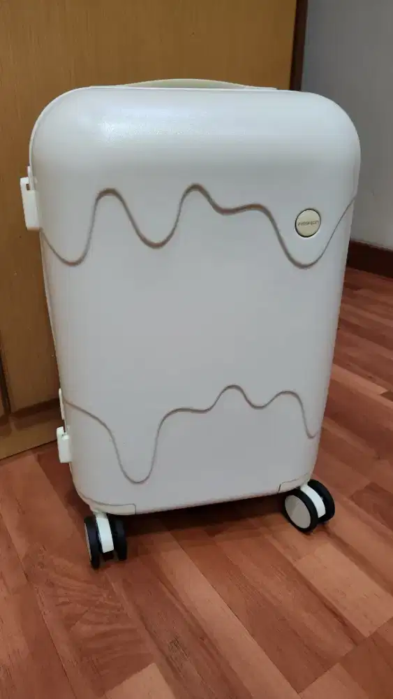 KOPER JOSHEE CABIN SIZE 20 INCH