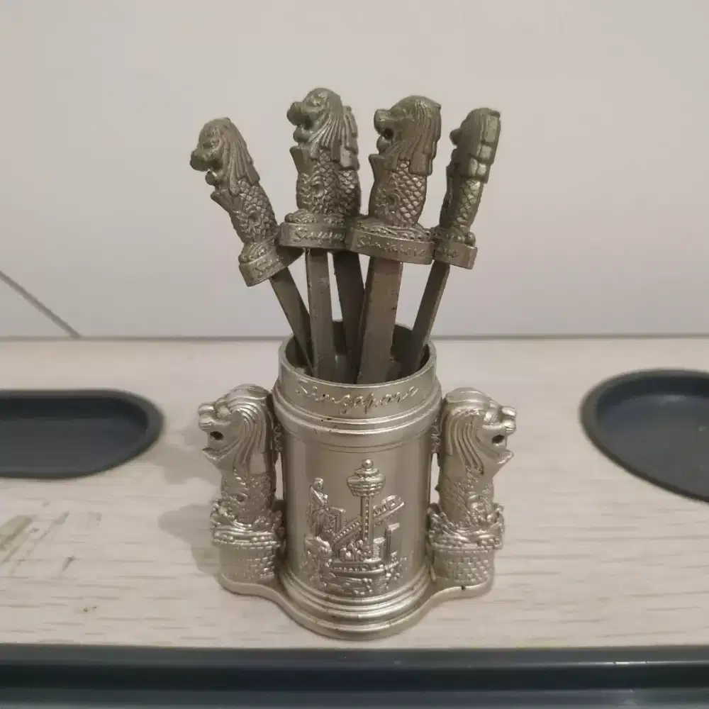 Souvenir Singapore Oleh Oleh Singapura Pajangan Hiasan Garpu Satu Set