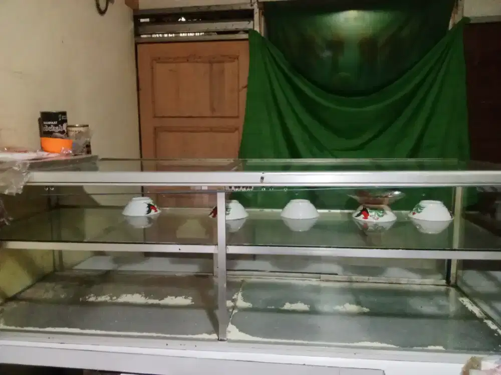 Dijual  Etalase warteg