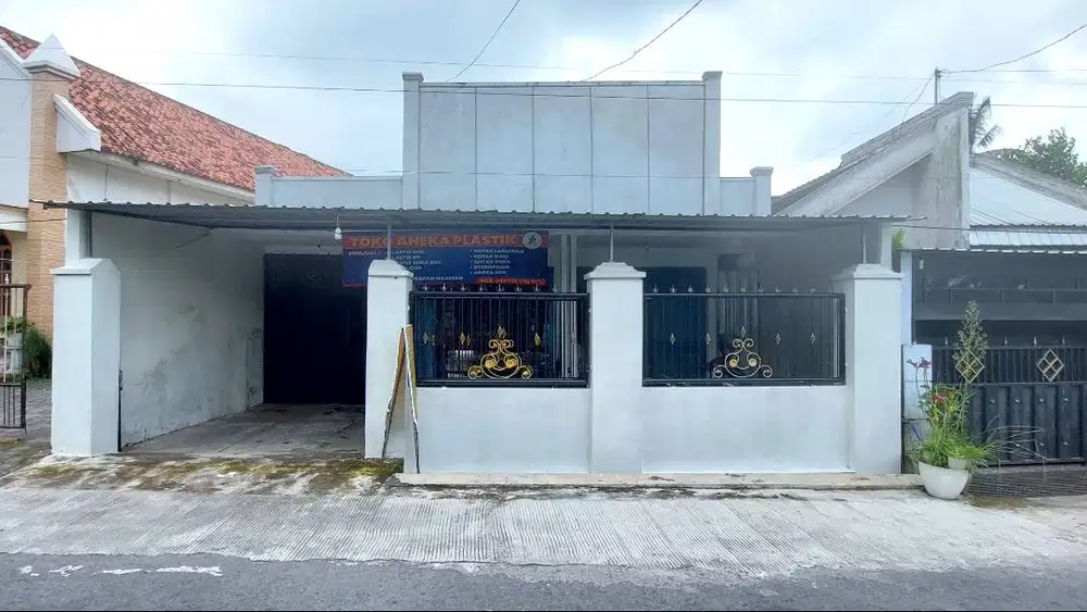 Rumah toko satu lantai di Candipuro