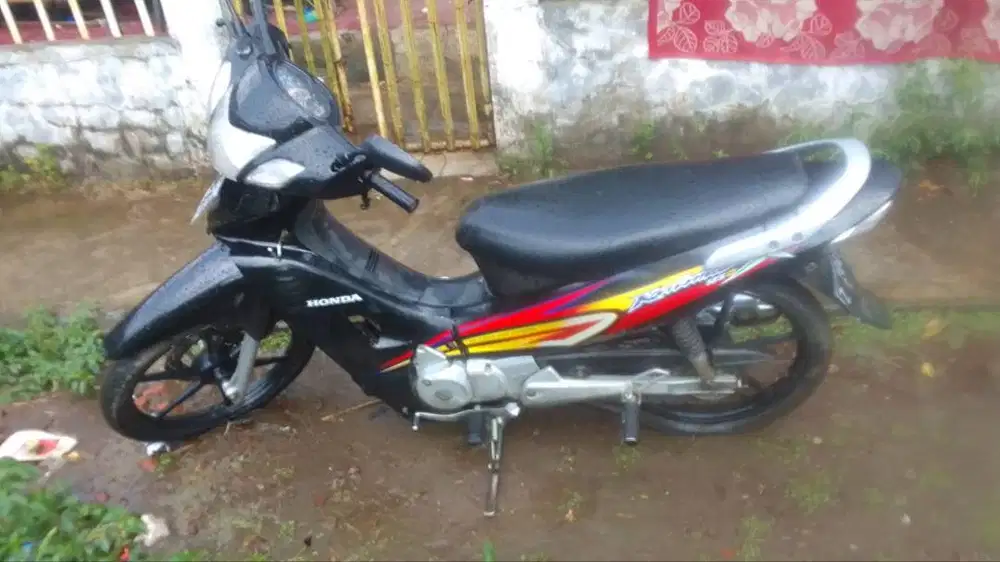 Kharisma x125,plat GARUT,SS isi habis