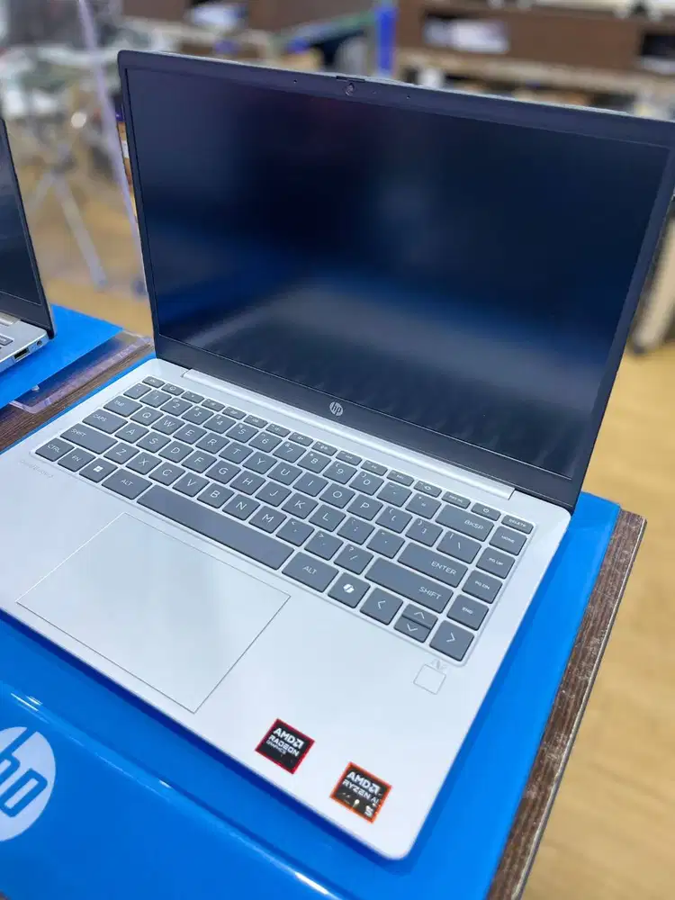 HP OMNIBOOK 3 NG AI HA0336AU 14 RYZEN AI 5 340 24GB RAM 512GB SSD