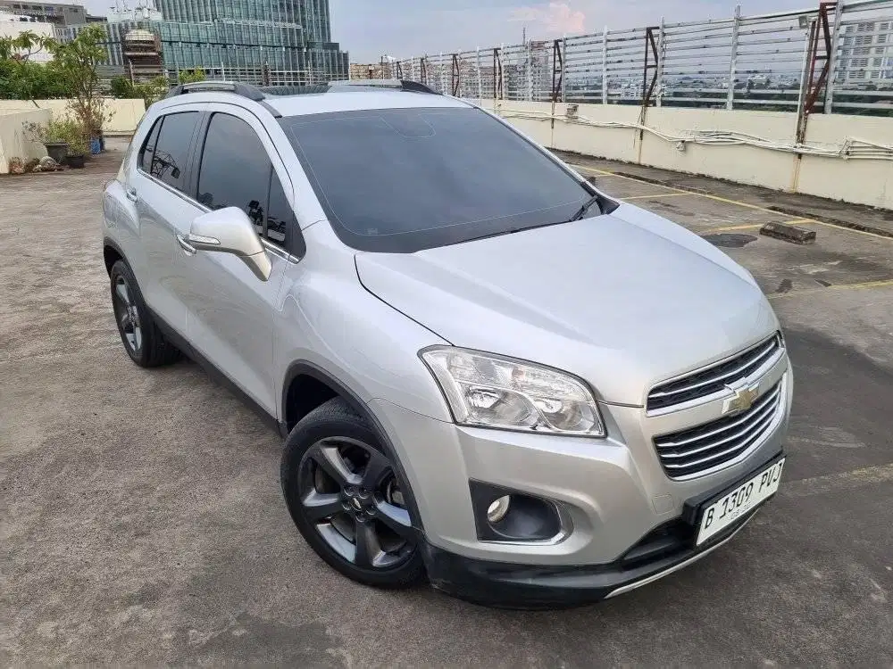 Chevrolet Trax Sunroof type 1.4 LTZ turbo Matic th 2016,,masih gress!!