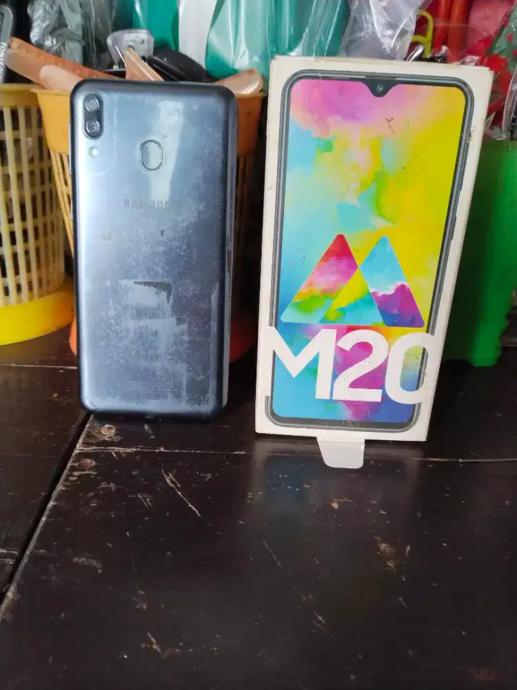 Samsung Galaxy M20