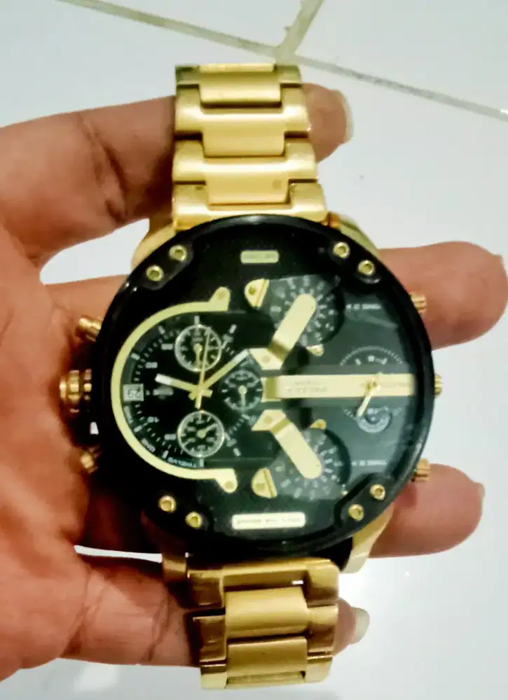 Jam tangan DIESEL