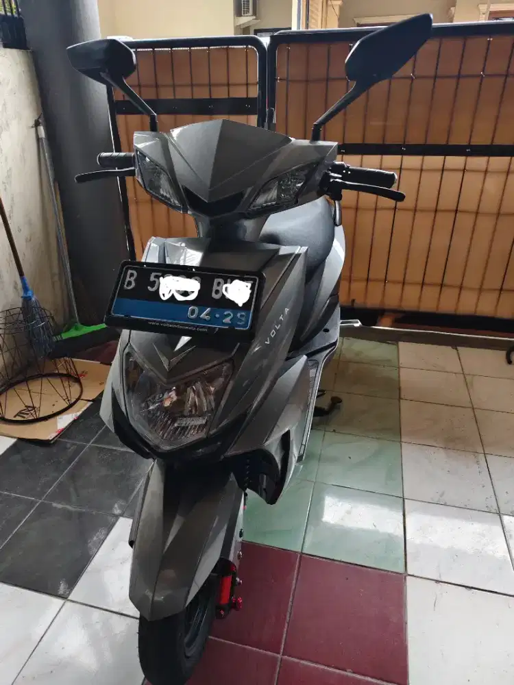 Dijual motor listrik Volta 401 Atas nama Sendiri, Kondisi Mulus