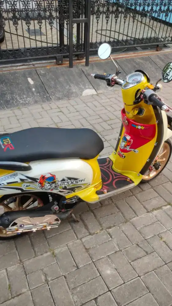 Honda scoopy tahun 2011