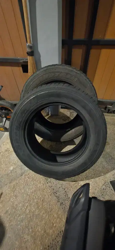 Dijual ban bekas dunlop at25 265/60 R18