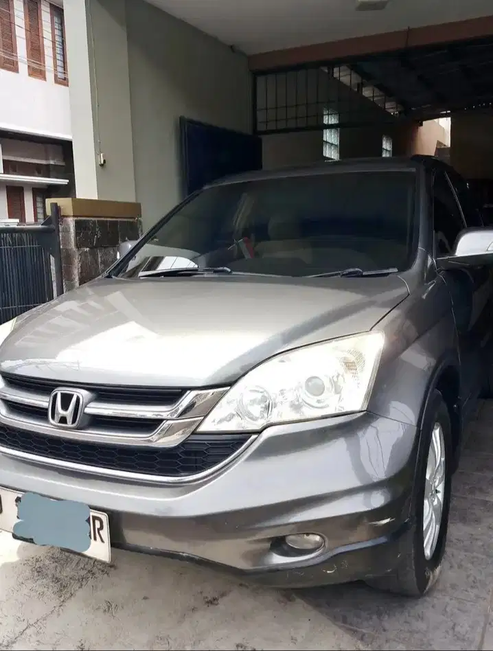 Honda CR-V 2011 mulus a/n sendiri
