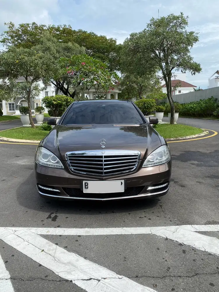 Mercedes-Benz S350L 2010 Bensin