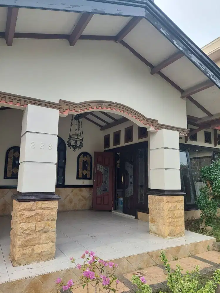 Rumah nyaman siap huni di Komp Pondok Surya Blok 6 No.228 Medan